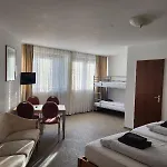 M Jacobs Gmbh Отель