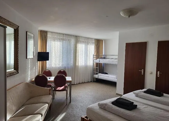 M Jacobs Gmbh Hotell